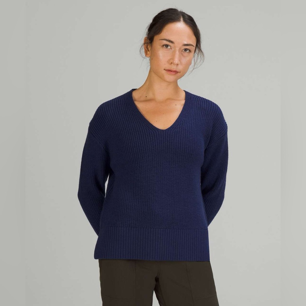 Lululemon Merino Wool V-Neck Sweater M/L